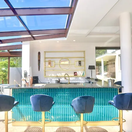 Villa Chalice - Luxury With Pool And Sea-view *