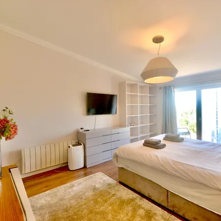 Chalice - Luxury With Pool And Sea-view Willa
