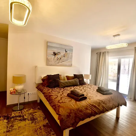 Chalice - Luxury With Pool And Sea-view Villa
