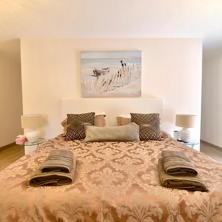Chalice - Luxury With Pool And Sea-view